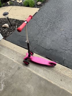 3 wheels scooter pink