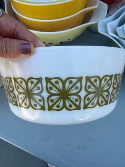 Vintage Pyrex 475