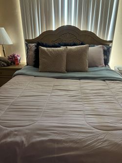 Vintage Queen Bedroom Set
