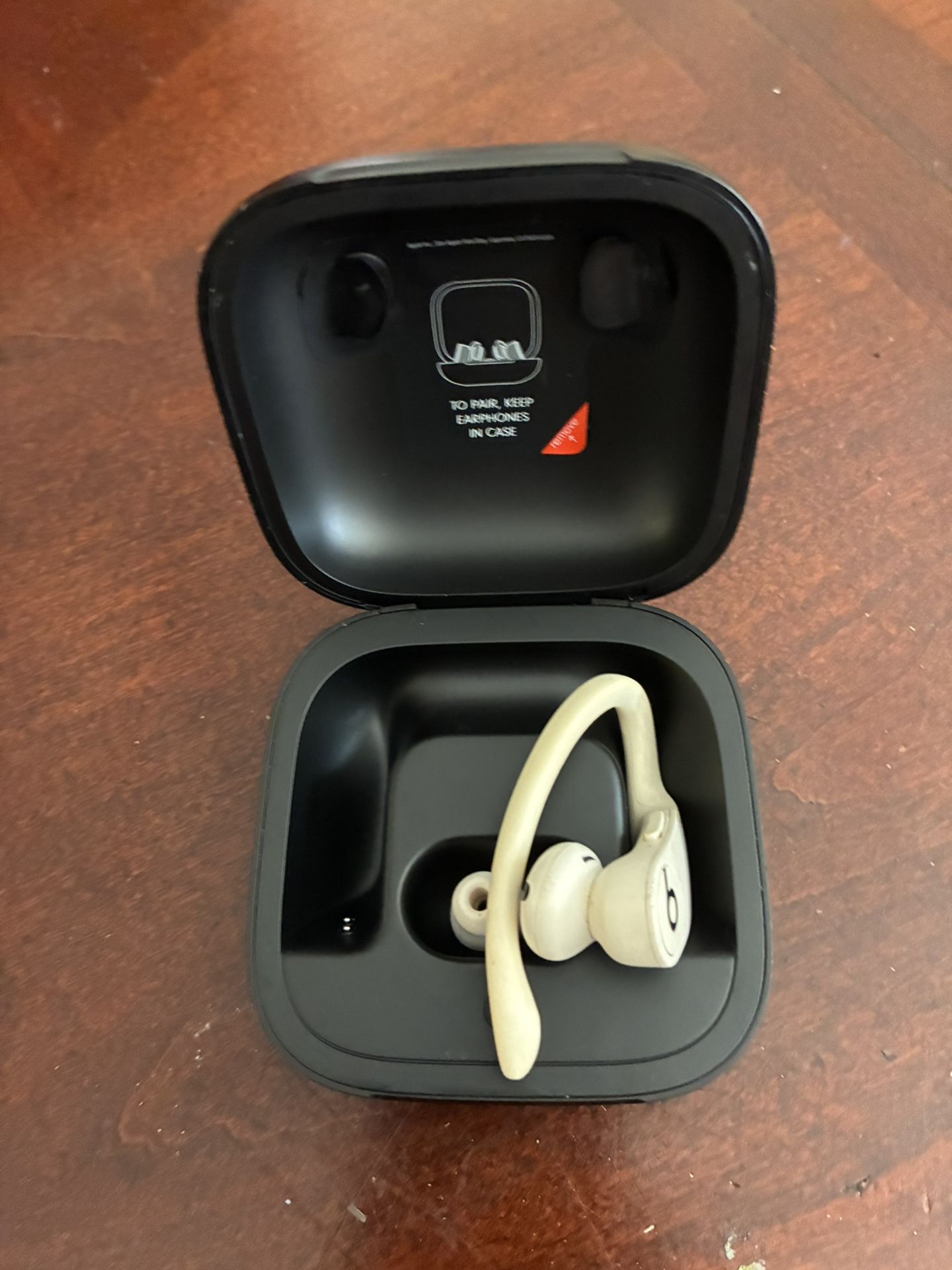 Beats by Dr. Dre Powerbeats Pro Totally Wireless Earbuds /Ivory White