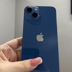 iPhone 13 128 Gb Unlocked To Any Carrier 