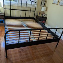 Queen Size Bed Frame & Mattress 