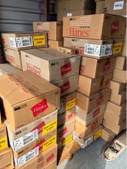 1620 Pieces Hanes Women’s SLO4/SO4V T-Shirt V-Neck, 4X/5X All Colors Open to All Offers/Trade 🤔