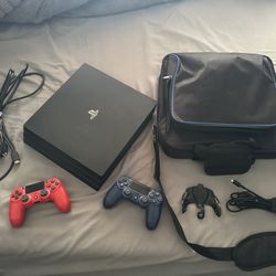 PlayStation 4 Pro (PS4 PRO) Bundle