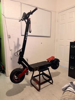 Custom KuKirin G4 Electric Scooter (Upgraded) - Mechanic Special / Parts