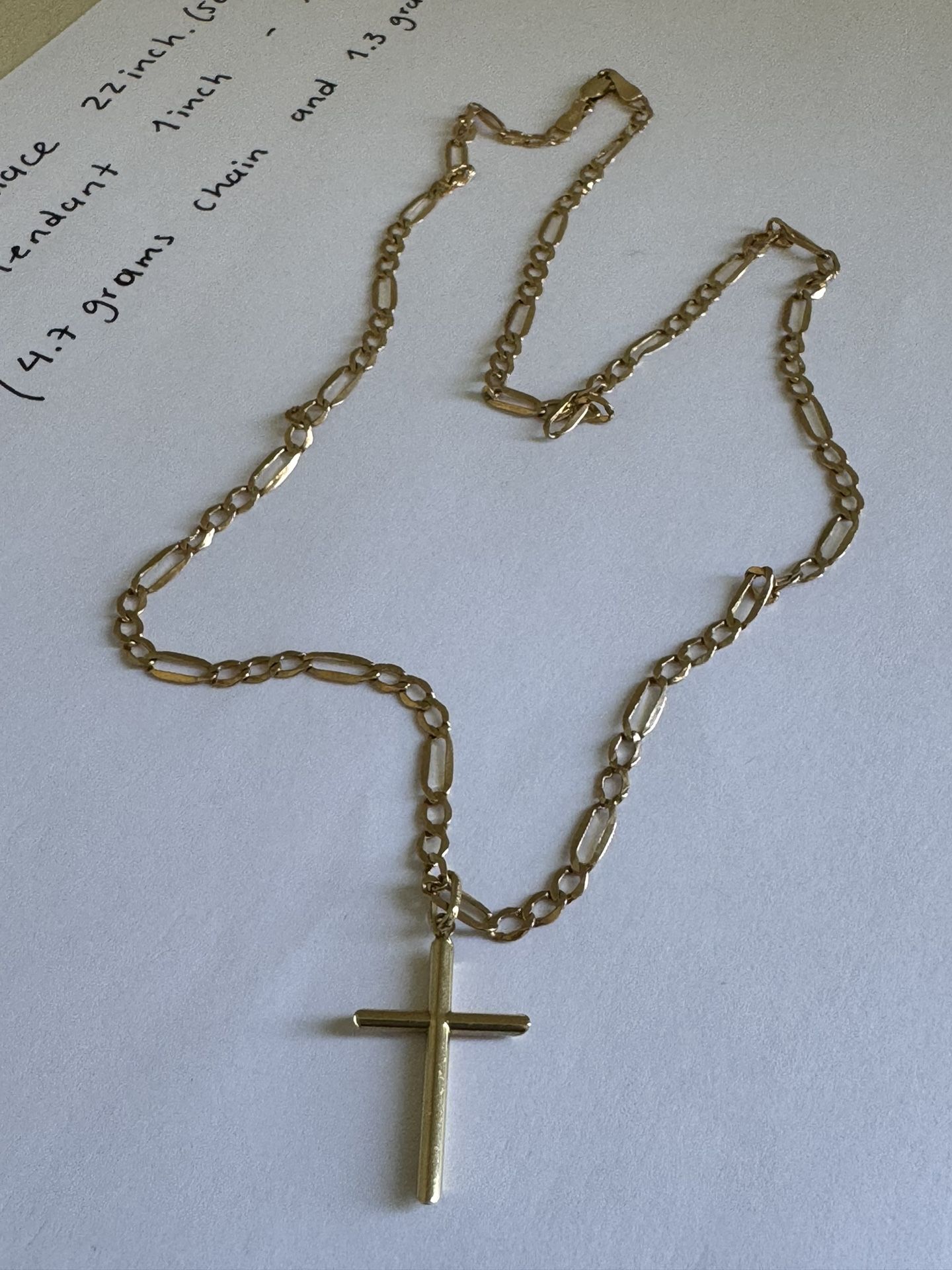 14K Yellow Gold Chain Necklace & 14 K Yellow Gold Cross Pendant. Total Weight:6grams