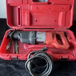 Milwaukee Heavy Duty Reciprocating Saw with Case