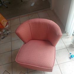 Swivel Chair 