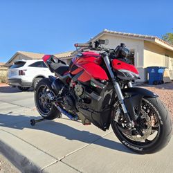 2022 Ducati Streetfighter V4