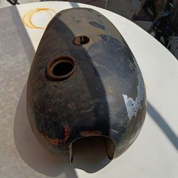 Gas tank 