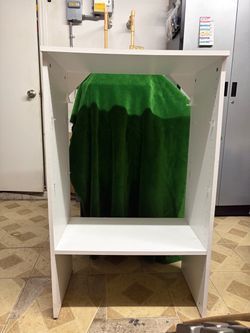 Wood shelves - Closet Maid