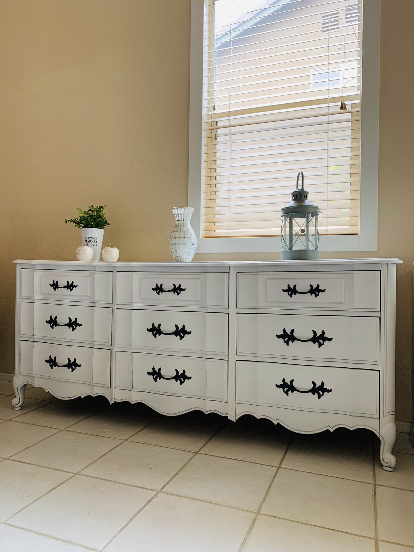 Thomasville DRESSER SALE Today!!!!