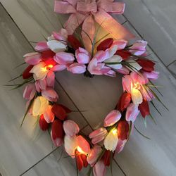lighted heart-shaped tulip wreath