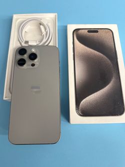 iPhone 15 pro max 512gb unlocked for any carriers ( Liberado)