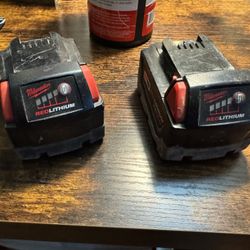 M18 2 Batteries 1 Charger Combo
