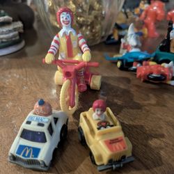 Vtg McDonalds Happy Meal Pull Back Cars Big Mac Ronald 1984/1985 Ertl Hong KongVINTAGE McDonald's Ronald McDonald Tricycle Bike Toy Figure