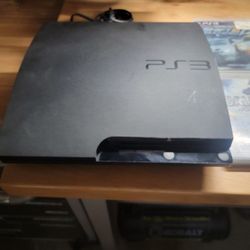 PS3 NOT WORKING,  does Not turn on. Games, Rock Band And Controllers Included 