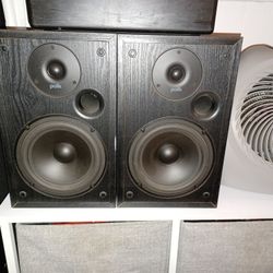 Polk Audio Loud Speakers