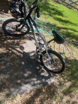 Giant Method BMX Bike