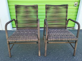 Granby Padded Wicker Outdoor Patio Dining Chairs Arm Chairs
