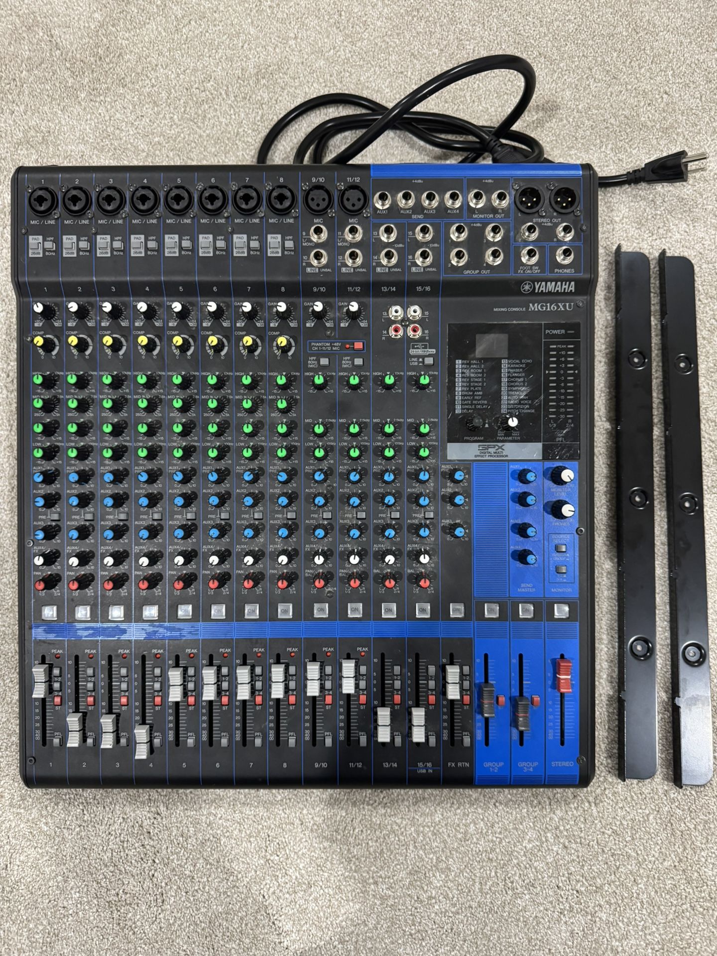 Yamaha MG16XU Mixer