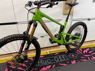 Santa Cruz Nomad CC X01 Carbon Fiber Mountain Bike MTB