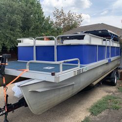 1980 Lowe Pontoon Boat 24’