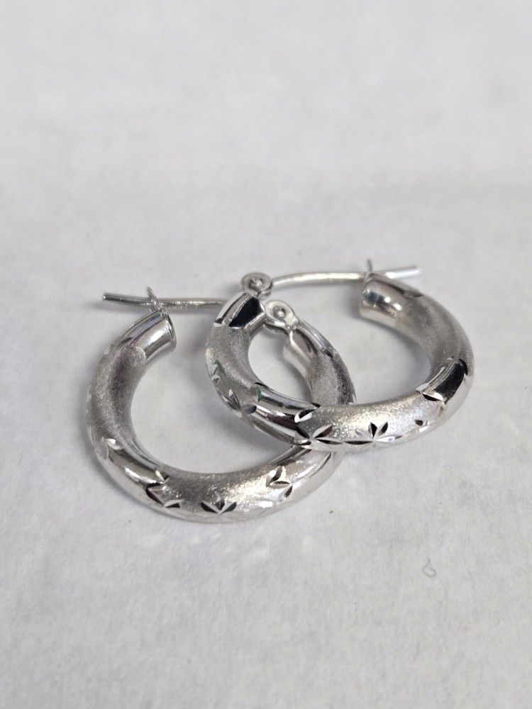 10kt White Gold Hollow Hoops