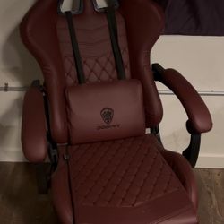 Gaming chair 