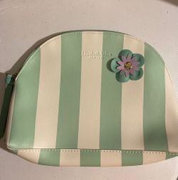 Elizabeth Arden Makeup Bag