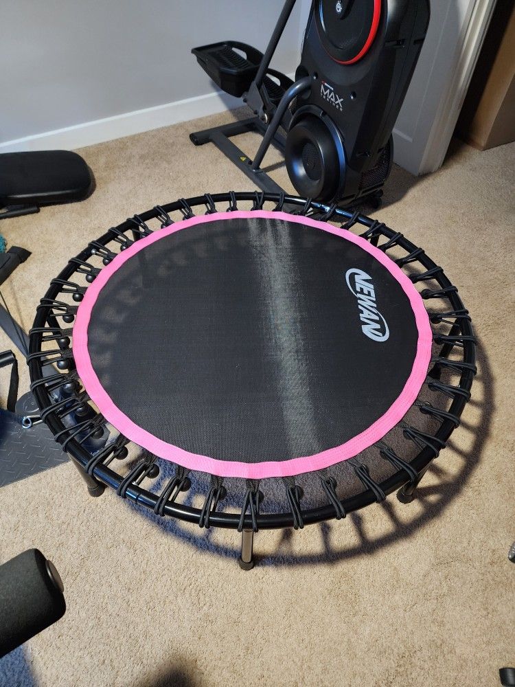 Newan Mini Trampoline