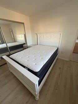 White Wood Full sized Bed Frame with Mattress