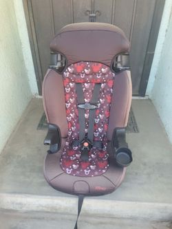 Mickey Mouse Booster Car seat Expires 2029