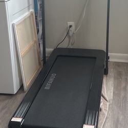 Treadmill $200