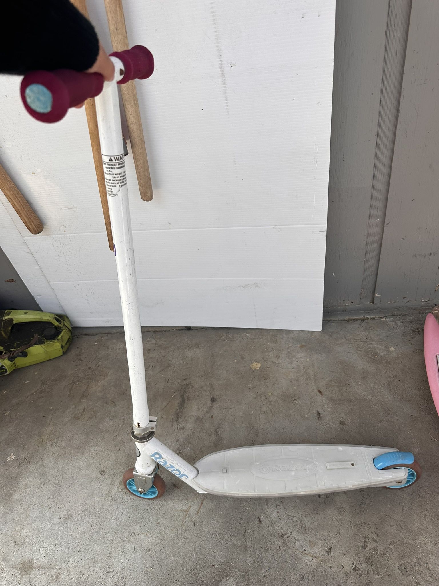 Light up razor scooter