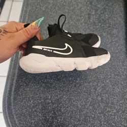 Toddler NIKE Shoes