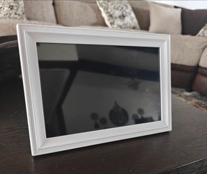 Digital picture frame ,comes with app,new