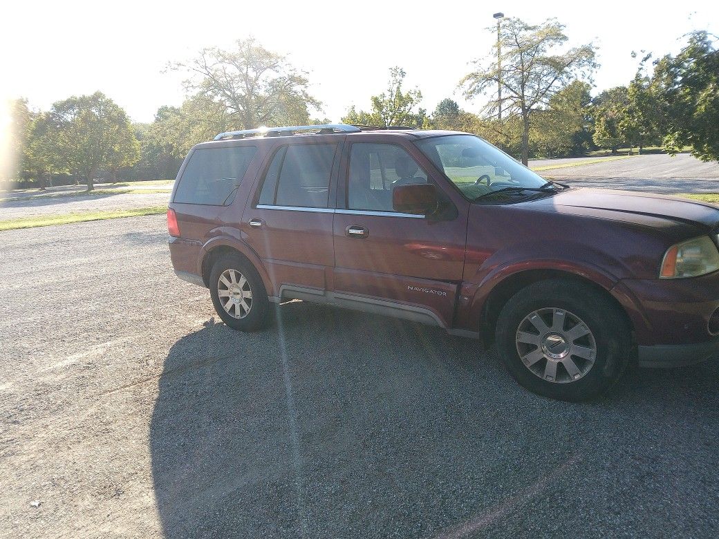 2004 Lincoln Navigator