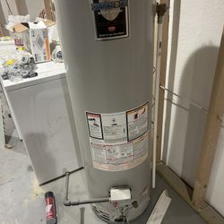 Hot Water Heaterbradfo