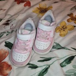 Nike kids size 4.5