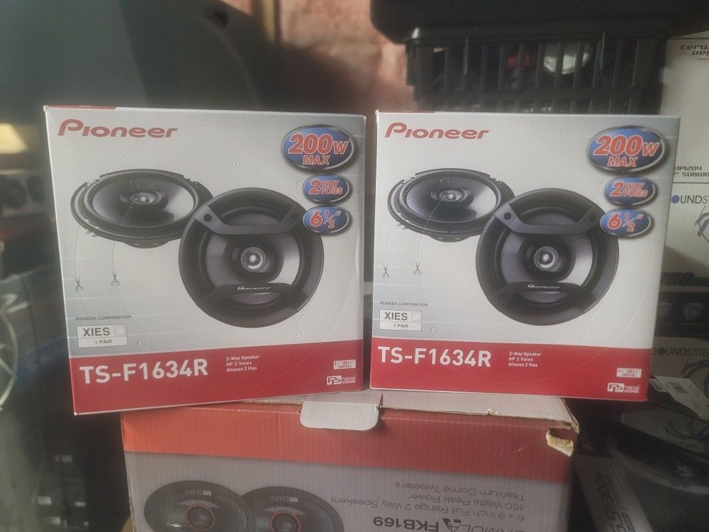 PIONEER 6.5" SPEAKERS NEW