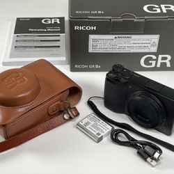 Ricoh GR iii X Camera with Leather Case 