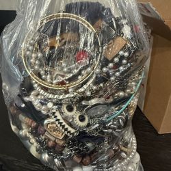 7 lbs mixed wearable jewelry