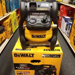 DEWALT 20V MAX 2.5 GAL CORDLESS Air
Compressor Tool Only
