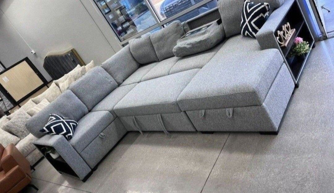 ✅️✅️4 pc Grey boucle fabric sectional sofa with storage chaise and love seat and pop up sleep area in center drop down tray tables✅️✅️✅️