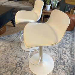 ‼️Price Drop‼️Kidol & Shellder Bar Stools Set Of 2  (Like New)