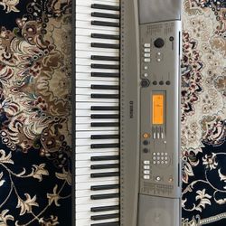 Yamaha Keyboard