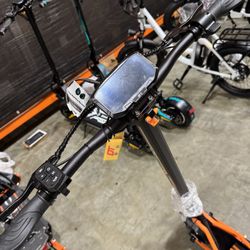 Dual-motor electric scooter