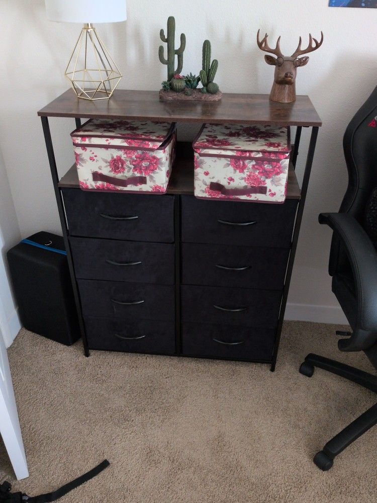 Dresser And Decor
