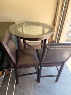 Glass Table 2 Chairs